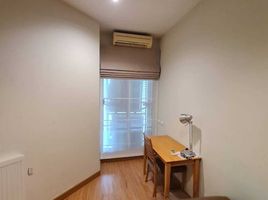 2 Schlafzimmer Wohnung zu vermieten im Citi Smart Condominium, Khlong Toei