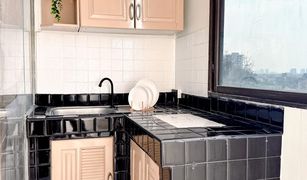 1 Bedroom Condo for sale in Sam Sen Nok, Bangkok Ratchada Prestige