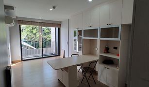 2 Bedrooms Condo for sale in Sam Sen Nai, Bangkok FYNN Aree