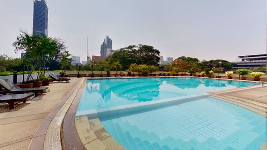 3D视图 of the 游泳池 at Baan Somthavil