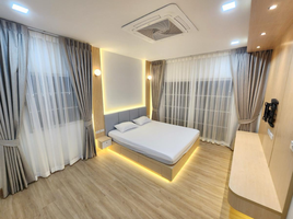 4 Schlafzimmer Haus zu vermieten im Golden Neo Sukhumvit Lasalle, Samrong Nuea