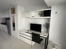 Studio Wohnung zu vermieten im Baan Phaholyothin Place, Sam Sen Nai