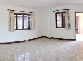 6 Schlafzimmer Villa zu verkaufen im Rung Arun 2 Village , Lam Pla Thio, Lat Krabang