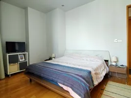 คอนโด 2 ห้องนอน ให้เช่า ในโครงการ มิลเลนเนียม เรสซิเดนซ์, คลองเตย, คลองเตย
