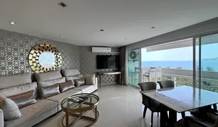 Кондо, 2 спальни на продажу в Патонг, Пхукет Andaman Beach Suites