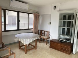 1 Bedroom Apartment for sale at Yada Residential, Khlong Tan Nuea, Watthana