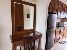 Studio Apartment for rent at Star Beach Condotel, Nong Prue