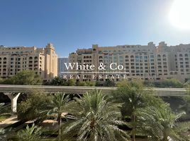 2 बेडरूम अपार्टमेंट for sale at Al Hamri, Shoreline Apartments
