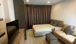 Studio Condo for sale in Bang Khun Si, Bangkok Ideo Mobi Charan Interchange