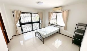 3 Bedrooms Townhouse for sale in Bang Chak, Bangkok Home Avenue 101/1