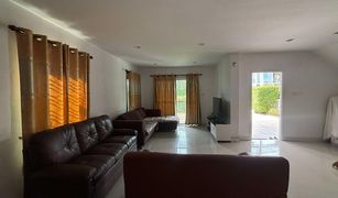 Вилла, 3 спальни на продажу в Nong Prue, Паттайя Central Park Hillside Village
