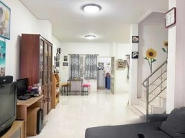 3 Schlafzimmer Reihenhaus zu verkaufen im Fuang Fah Villa 11 Phase 8, Phraeksa Mai