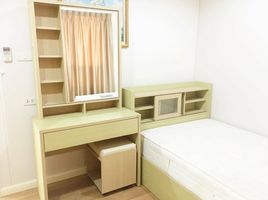 2 Schlafzimmer Appartement zu vermieten im Lumpini Place Narathiwas-Chaopraya, Chong Nonsi