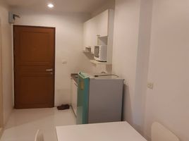 1 Schlafzimmer Wohnung zu vermieten im The Niche Sukhumvit 49, Khlong Tan Nuea