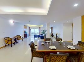 2 Bedroom Apartment for rent at Esmeralda Apartments, Thung Mahamek, Sathon