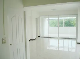 2 Bedroom Condo for sale at Baan Ratchada Condo, Sam Sen Nok, Huai Khwang, Bangkok