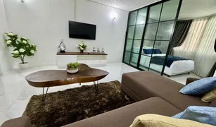 1 Bedroom Condo for sale in Chang Phueak, Chiang Mai Nakornping Condominium