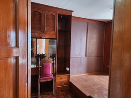 2 Schlafzimmer Appartement zu vermieten im Ratdamnoen Condominium, Wat Sommanat