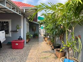 2 Schlafzimmer Villa zu verkaufen im Chokchai Garden Home 2, Nong Prue