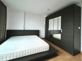 1 Schlafzimmer Wohnung zu verkaufen im U Delight at Huay Kwang Station, Huai Khwang