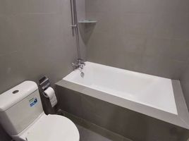 1 Bedroom Condo for rent at Noble ReD, Sam Sen Nai