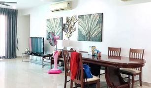 3 Bedrooms Condo for sale in Chong Nonsi, Bangkok The Star Estate at Narathiwas
