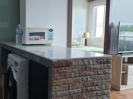 1 Schlafzimmer Wohnung zu verkaufen im Greenlake Condo Sriracha, Surasak