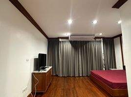 4 Schlafzimmer Haus zu vermieten in Bangkok, Bang Bamru, Bang Phlat, Bangkok