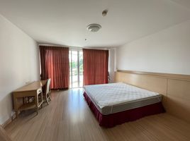 3 Schlafzimmer Wohnung zu vermieten im P.W.T Mansion, Khlong Toei