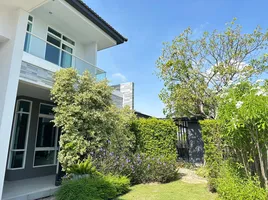 5 спален Вилла в аренду в Mantana Serene Lake Chiangmai, Mae Hia