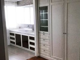 2 Schlafzimmer Appartement zu vermieten im Supalai Park Ekkamai-Thonglor, Bang Kapi