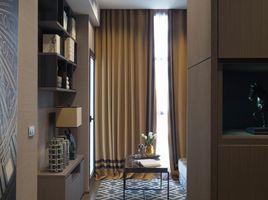 1 Bedroom Condo for sale at The Diplomat Sathorn, Si Lom