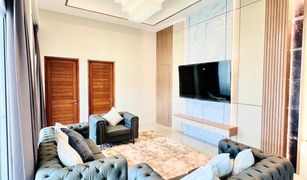 Вилла, 3 спальни на продажу в Thep Krasattri, Пхукет Ananda Lake View
