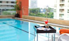 写真 3 of the Communal Pool at Bandara Suites Silom