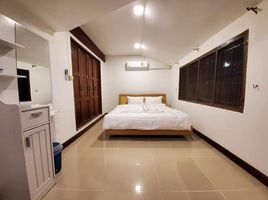 6 Schlafzimmer Villa zu vermieten in Mueang Chiang Mai, Chiang Mai, Pa Daet, Mueang Chiang Mai