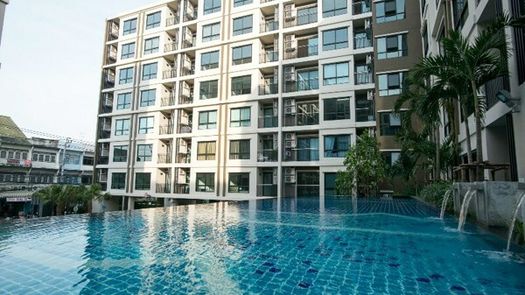 รูปถ่าย 1 of the Communal Pool at ศุภาลัย ซิตี้ รีสอร์ท สถานีแบริ่ง สุขุมวิท 105