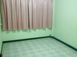 2 Schlafzimmer Reihenhaus zu verkaufen im Baan Monchaya 1, Sai Mai