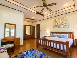 3 Schlafzimmer Villa zu verkaufen im Rawai Grand House, Rawai