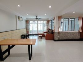 3 Bedroom Townhouse for rent in Sofitel Bangkok Sukhumvit Hotel, Khlong Toei Nuea, Khlong Toei Nuea