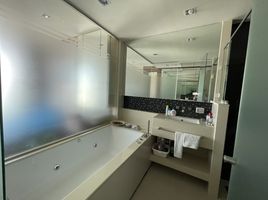 2 Schlafzimmer Wohnung zu verkaufen im Silom Suite, Si Lom