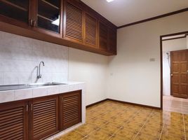  Склад for rent in Imperial World Samrong, Samrong Nuea, Samrong Nuea