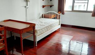 3 Bedrooms Condo for sale in Khlong Toei Nuea, Bangkok Crystal Ville Court Sukhumvit