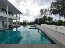 7 Bedroom Villa for sale at Greenview Villa Phoenix Golf Club Pattaya, Huai Yai