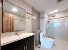 1 Bedroom Condo for sale at Laguna Beach Resort 3 - The Maldives, Nong Prue