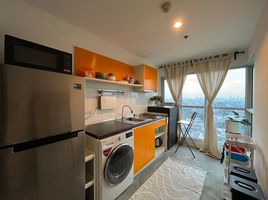 1 спален Кондо в аренду в Aspire Sukhumvit 48, Phra Khanong