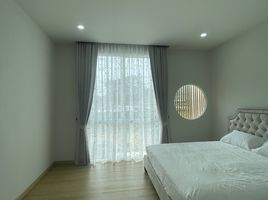 2 Schlafzimmer Reihenhaus zu vermieten im Modern Life Si Sunthon, Si Sunthon