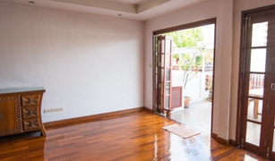 4 chambres Maison de ville a vendre à Khlong Tan Nuea, Bangkok Prommitr Villa