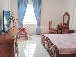 5 Schlafzimmer Reihenhaus zu verkaufen in Dangkao, Phnom Penh, Preaek Kampues, Dangkao, Phnom Penh