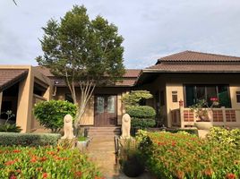 5 Schlafzimmer Haus zu verkaufen im Phoenix Golf Villa, Huai Yai
