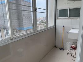 2 Schlafzimmer Wohnung zu verkaufen im Thippharoek Condominium, Bang Bamru